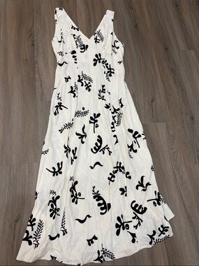 Paper Heart White Maxi Dress with Black Floral Print